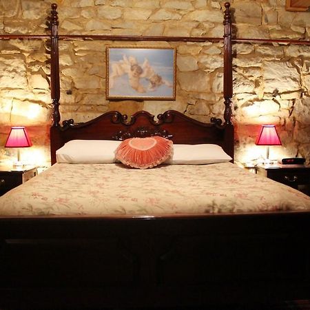 Ross B&B Accommodation Exterior photo